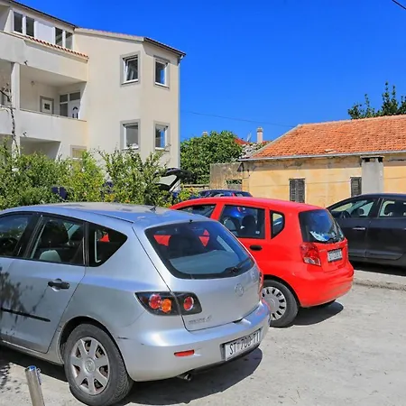 By The Sea Sumpetar, Omis - 18286 Apartment Jesenice (Split-Dalmatia)